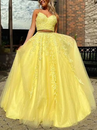 Ball Gown V-neck Tulle Sweep Train Beading Prom Dresses #Favs020106841 Ball Gown V-neck Tulle Sweep Train Beading Prom Dresses #Favs020106841