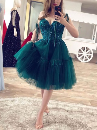 A-line V-neck Tulle Knee-length Beading Prom Dresses #Favs020107102 A-line V-neck Tulle Knee-length Beading Prom Dresses #Favs020107102