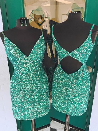 Sheath/Column V-neck Sequined Short/Mini Homecoming Dresses #Favs020109951 Sheath/Column V-neck Sequined Short/Mini Homecoming Dresses #Favs020109951