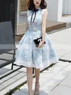 A-line Scoop Neck Lace Tulle Knee-length Homecoming Dresses With Bow #Favs020110141
