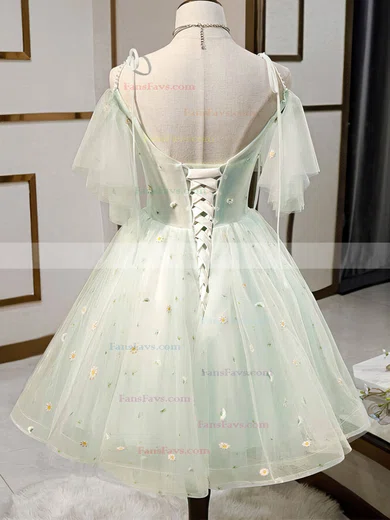 A-line V-neck Tulle Knee-length Homecoming Dresses With Flower(s) #Favs020110154