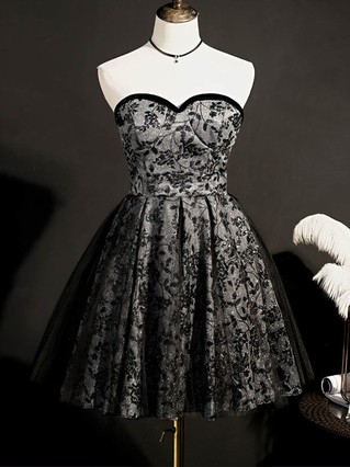 A-line Sweetheart Lace Tulle Knee-length Homecoming Dresses With Beading #Favs020110158 A-line Sweetheart Lace Tulle Knee-length Homecoming Dresses With Beading #Favs020110158