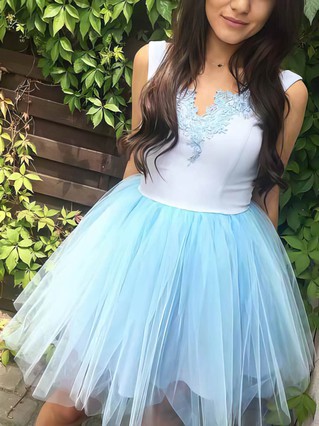 A-line V-neck Lace Tulle Short/Mini Homecoming Dresses With Appliques Lace #Favs020110227 A-line V-neck Lace Tulle Short/Mini Homecoming Dresses With Appliques Lace #Favs020110227