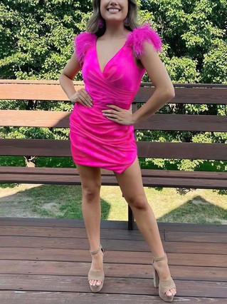 Sheath/Column V-neck Silk-like Satin Short/Mini Homecoming Dresses With Feathers / Fur #Favs020110651 Sheath/Column V-neck Silk-like Satin Short/Mini Homecoming Dresses With Feathers / Fur #Favs020110651