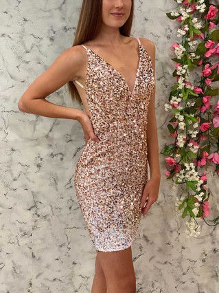 Sheath/Column V-neck Sequined Short/Mini Homecoming Dresses #Favs020110747 Sheath/Column V-neck Sequined Short/Mini Homecoming Dresses #Favs020110747
