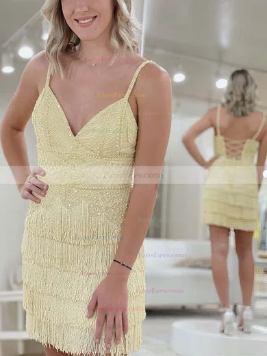 Sheath/Column V-neck Lace Short/Mini Homecoming Dresses With Tiered #Favs020110932