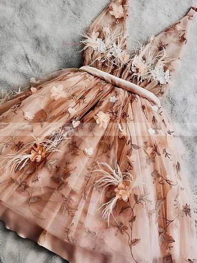 A-line V-neck Lace Tulle Short/Mini Homecoming Dresses With Appliques Lace #Favs020111037