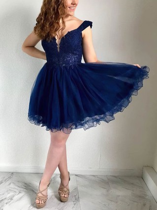 A-line V-neck Tulle Knee-length Homecoming Dresses With Appliques Lace #Favs020111260 A-line V-neck Tulle Knee-length Homecoming Dresses With Appliques Lace #Favs020111260